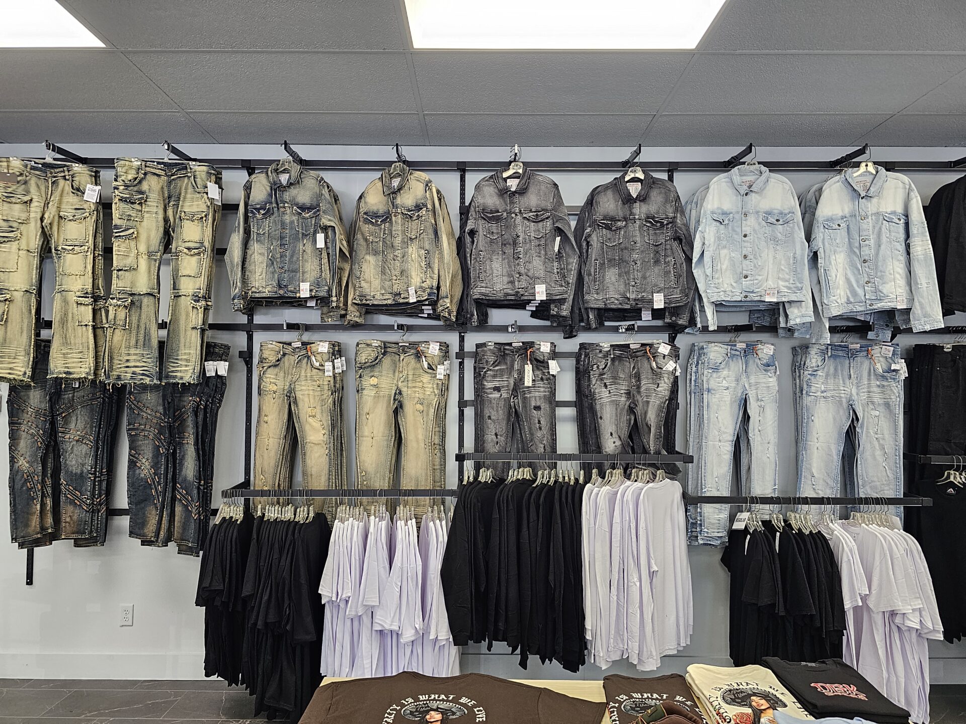 Shirts & Pants 2 Apparel shop showcase look